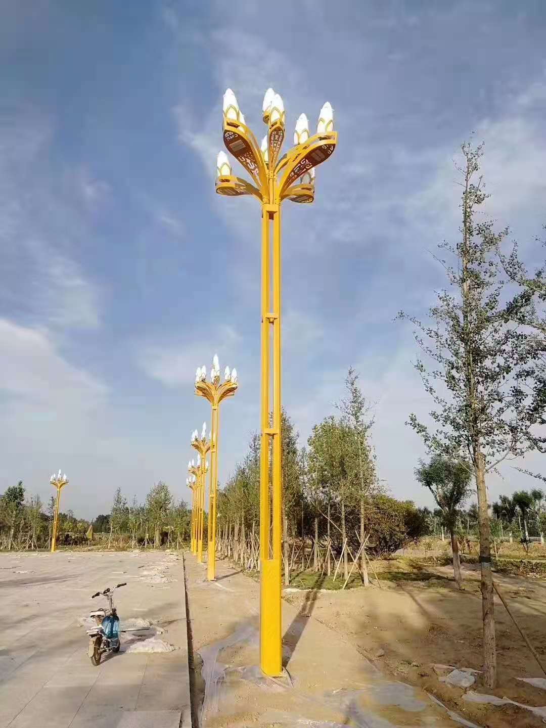 河南安阳中华灯组合路灯