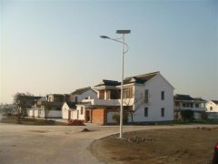 选择西安太阳能路灯厂家还是要找大品牌